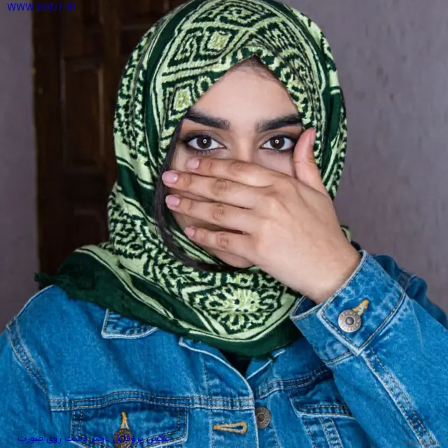 عکس پروفایل دختر دست روی صورت